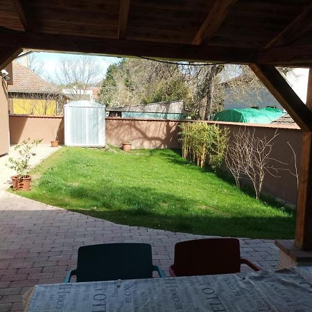 Appartement Magnolia Apartman à Siófok Extérieur photo