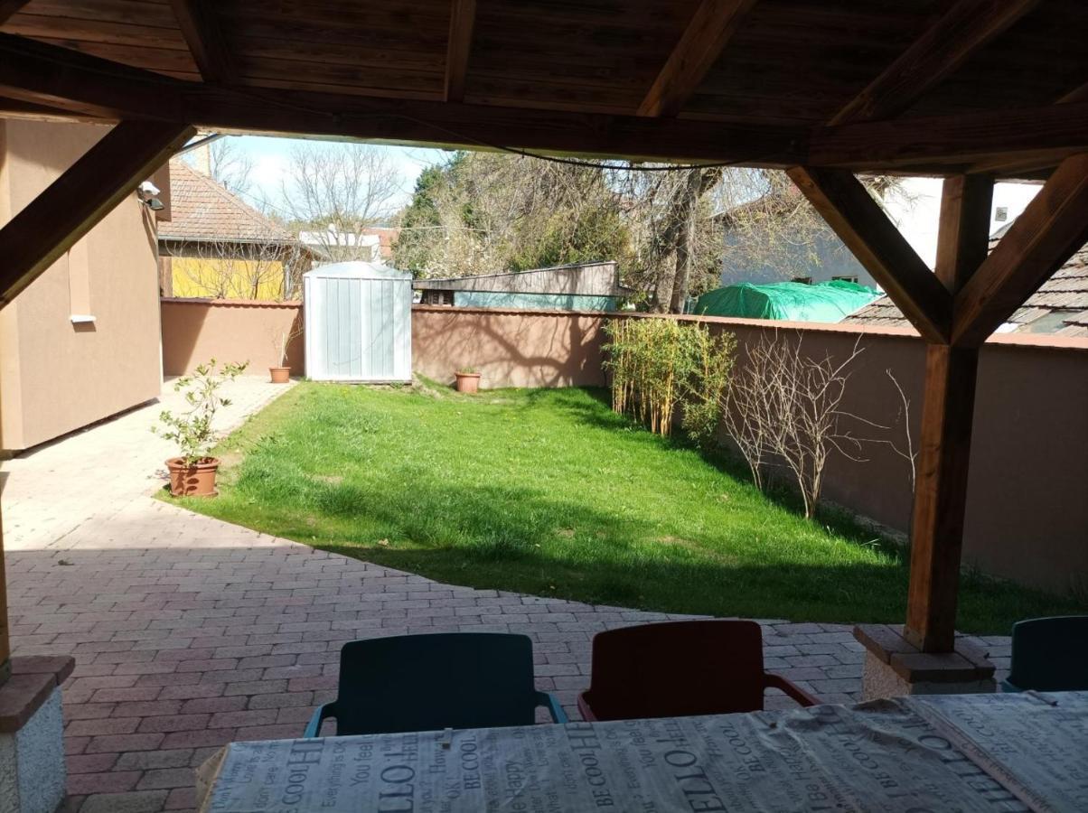 Appartement Magnolia Apartman à Siófok Extérieur photo