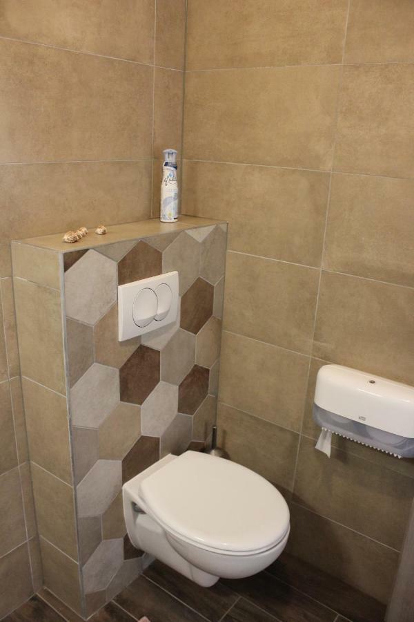 Appartement Magnolia Apartman à Siófok Extérieur photo