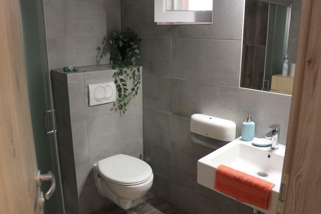 Appartement Magnolia Apartman à Siófok Extérieur photo