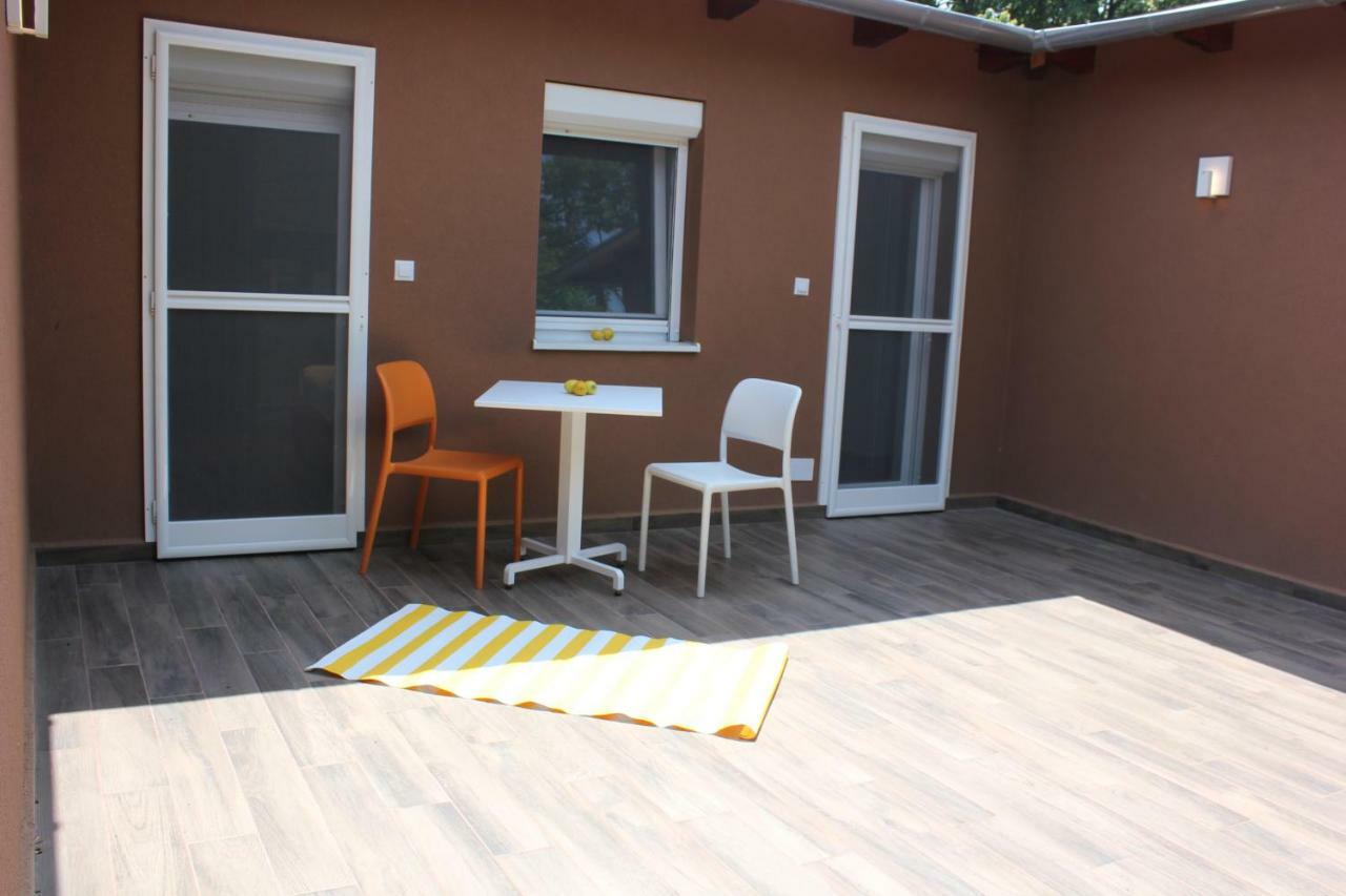 Appartement Magnolia Apartman à Siófok Extérieur photo