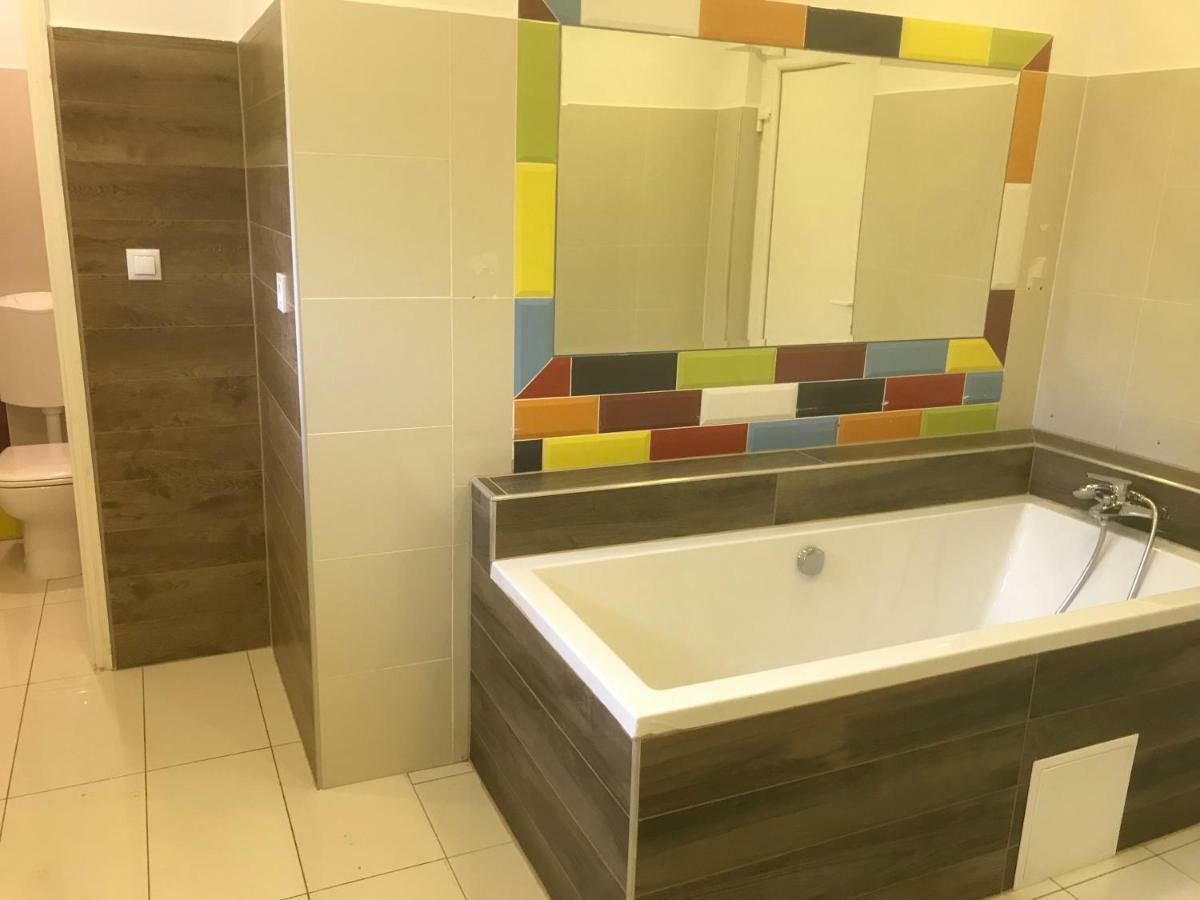 Appartement Magnolia Apartman à Siófok Extérieur photo